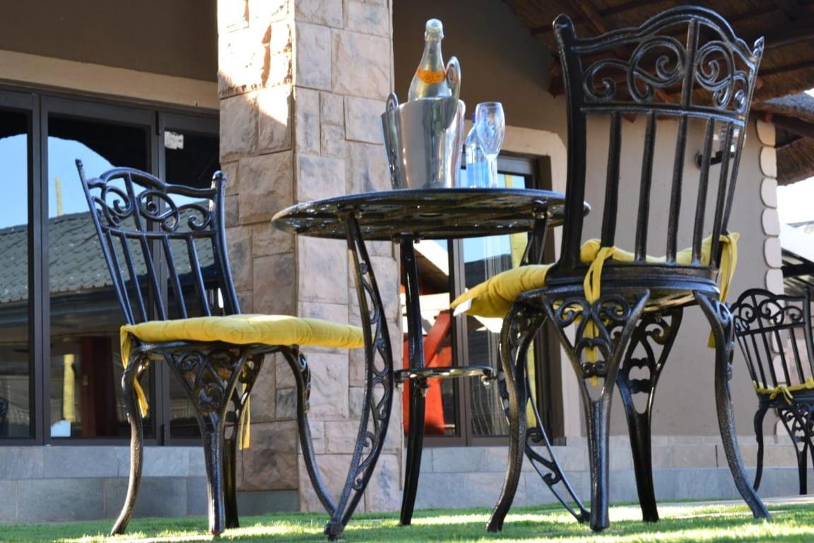 Honolulu Lifestyle Guest Lodge Burgersfort Exterior foto